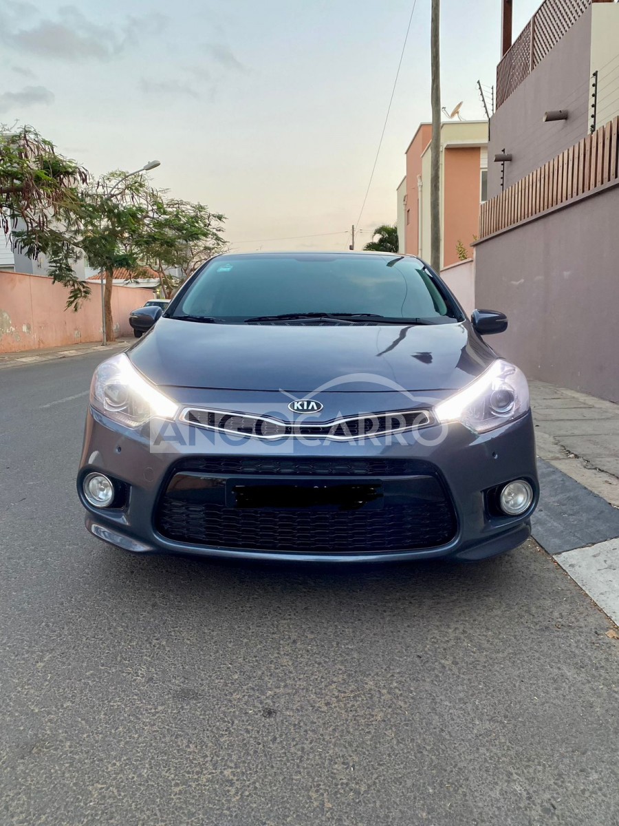 Kia Cerato Gasolina Angocarro