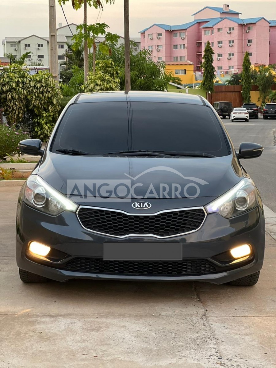 Kia Cerato 2015 Gasolina Angocarro