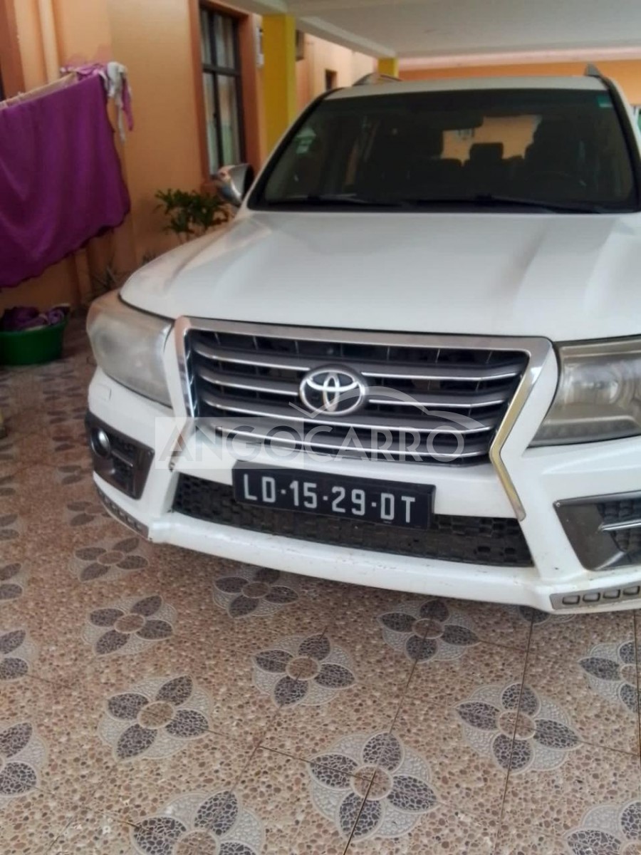 Toyota Land Cruiser Gasolina Angocarro