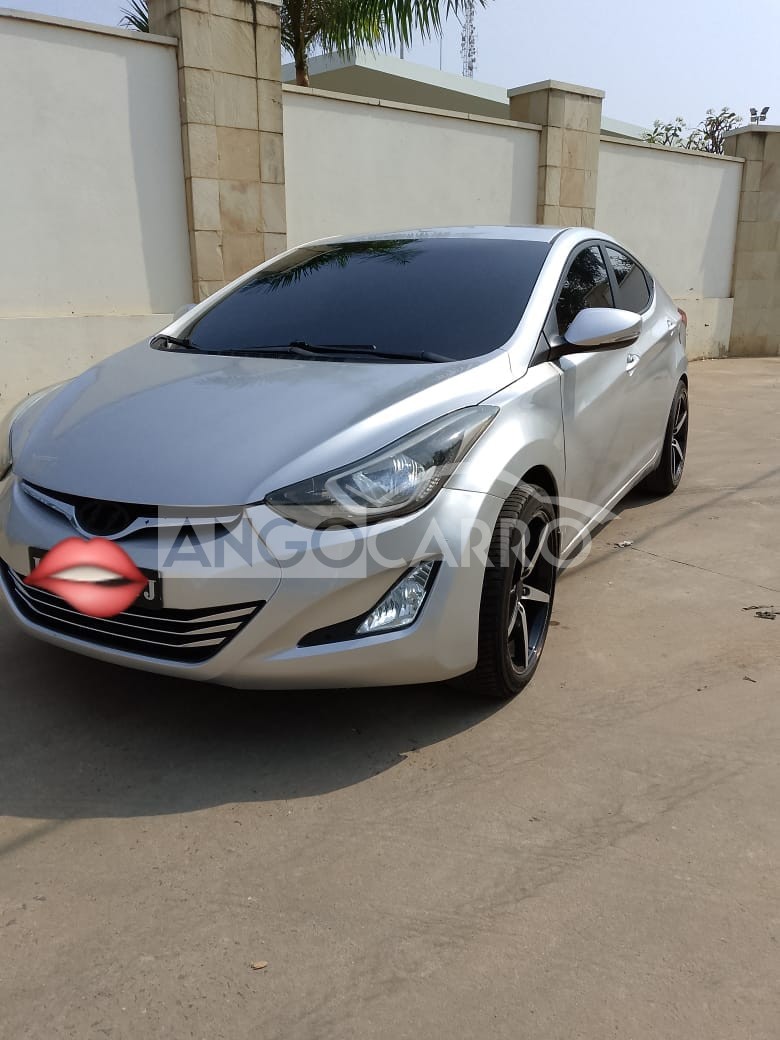 Hyundai Elantra 2014 (Gasolina) - Angocarro