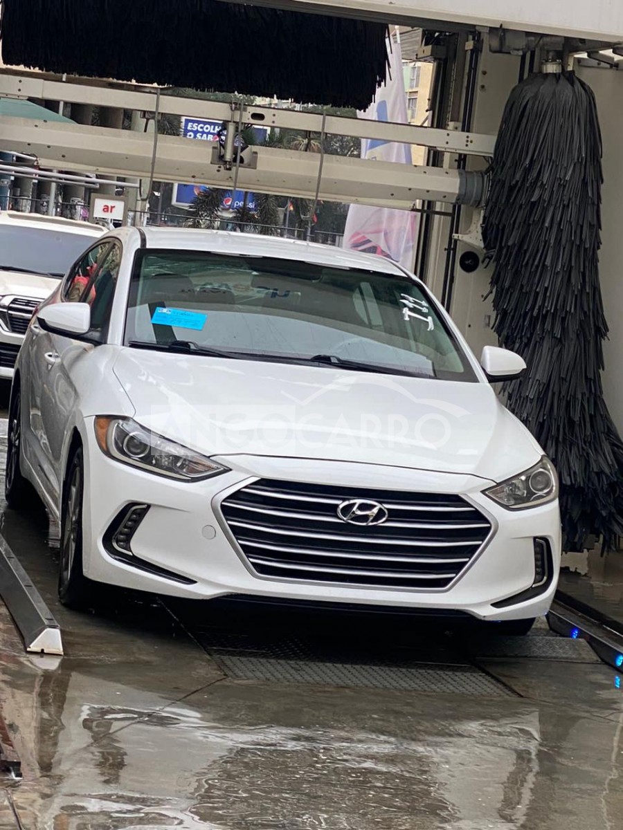 hyundai-elantra-2022-gasolina-angocarro