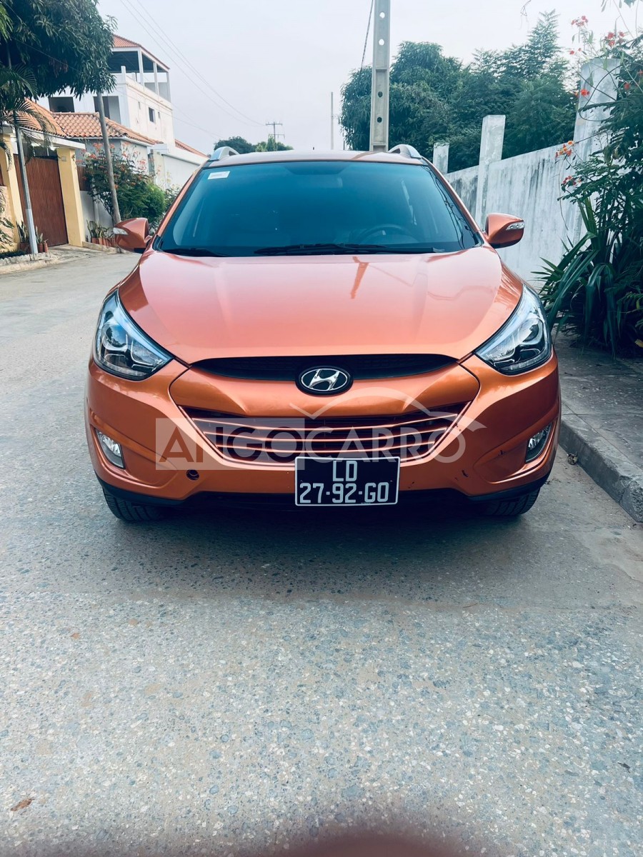 Hyundai Tucson 2015 (Gasolina) - Angocarro