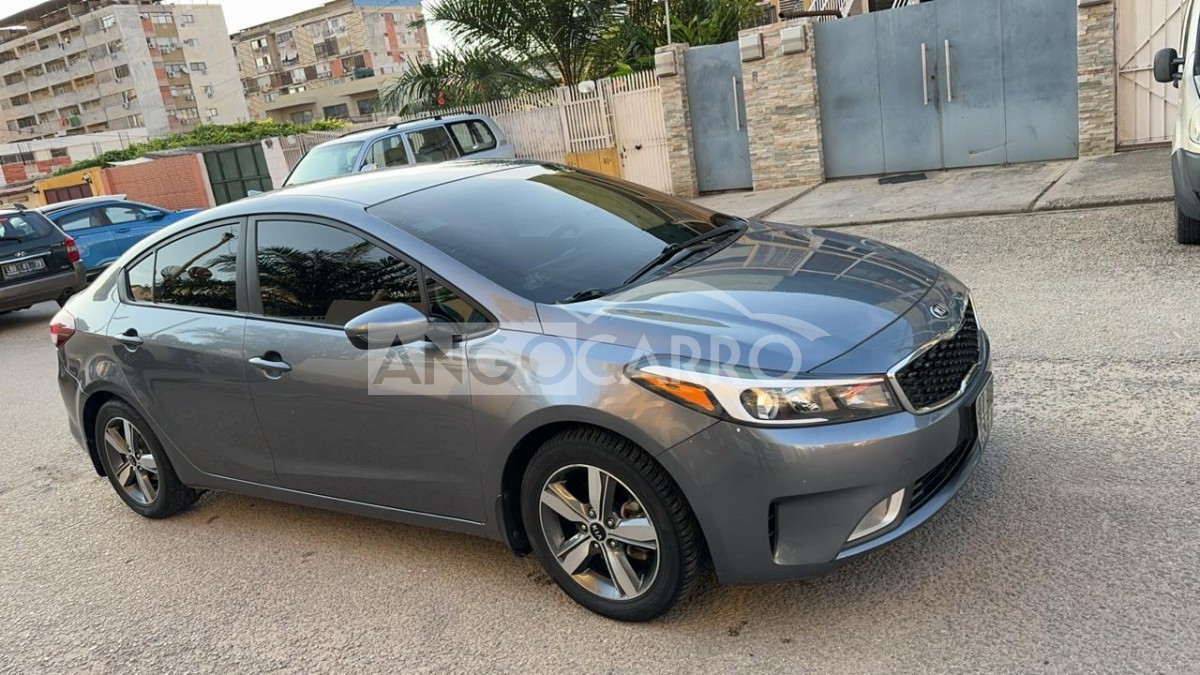 Kia Forte Koup 2019 (Gasolina) - Angocarro