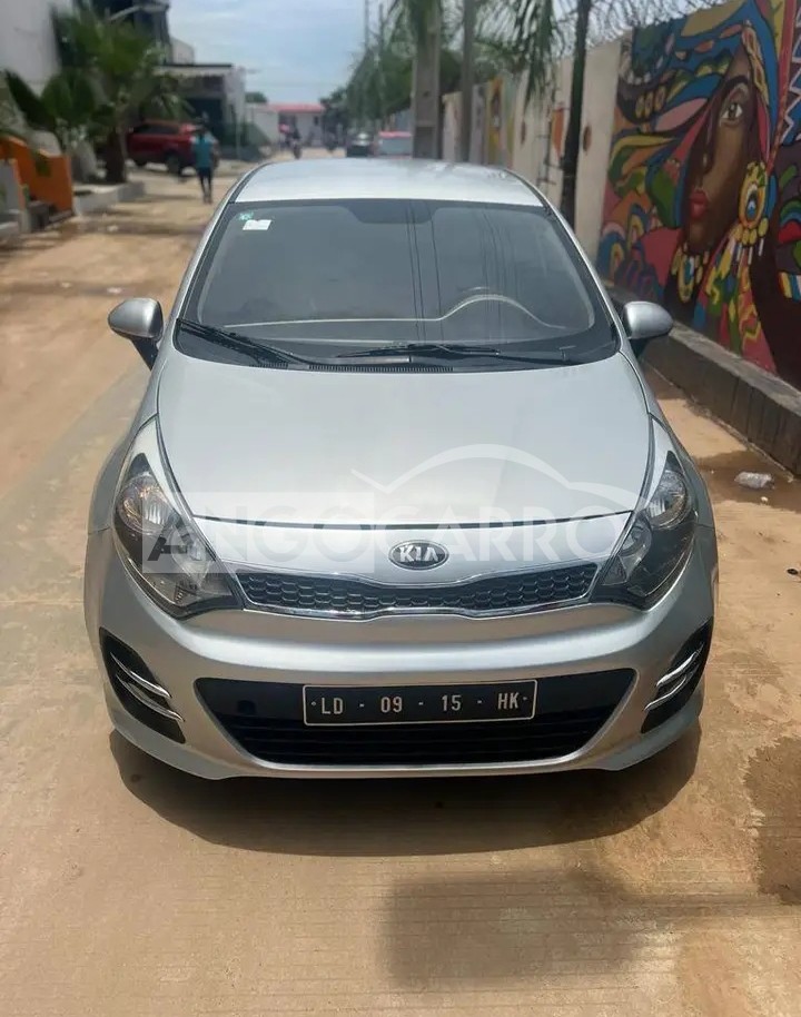 Kia Rio Gasolina Angocarro