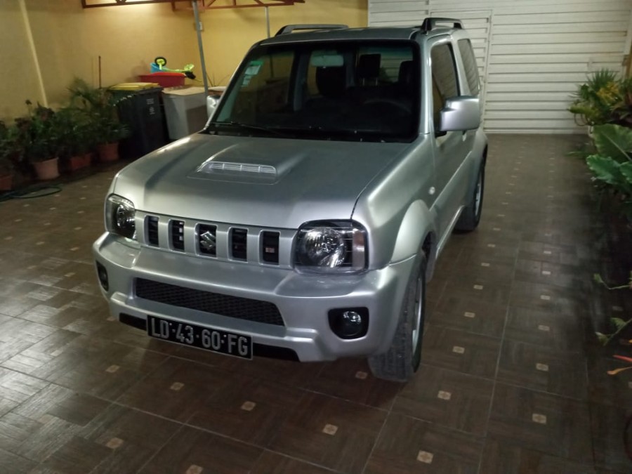 Suzuki jimny 2015