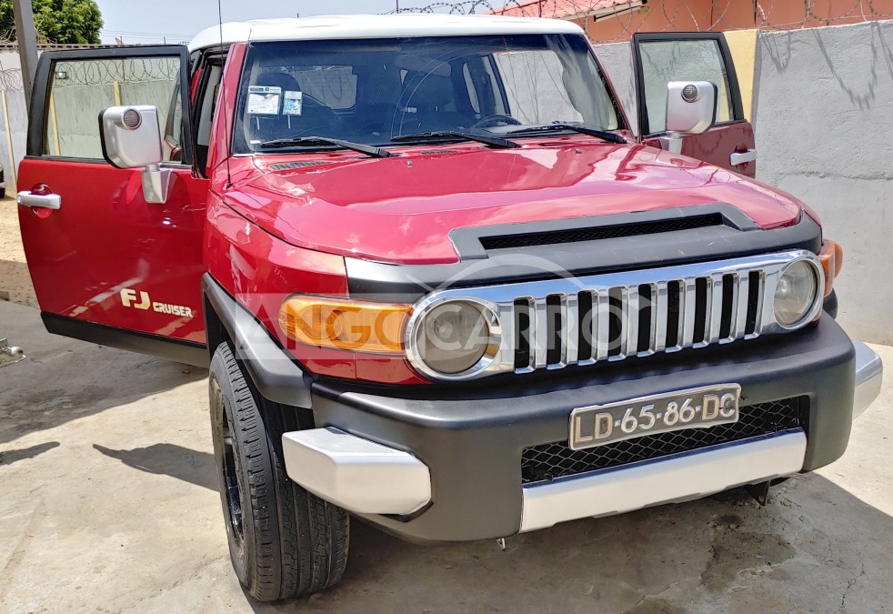 Toyota FJ Cruiser 2008 (Gasolina) - Angocarro