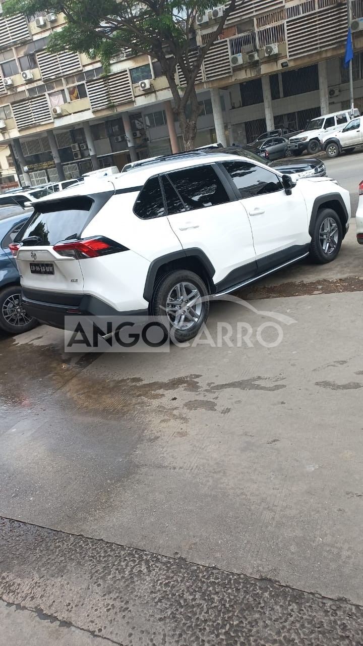 Toyota RAV4 L 2021 (Gasolina) - Angocarro